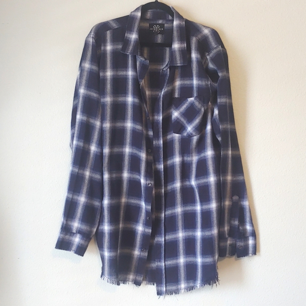 Jaywalker | Raw Hem Button Down Top